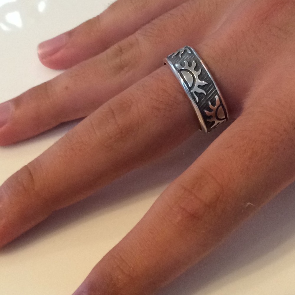 Men’s Sterling Silver Sun Motif Band Size 11.5